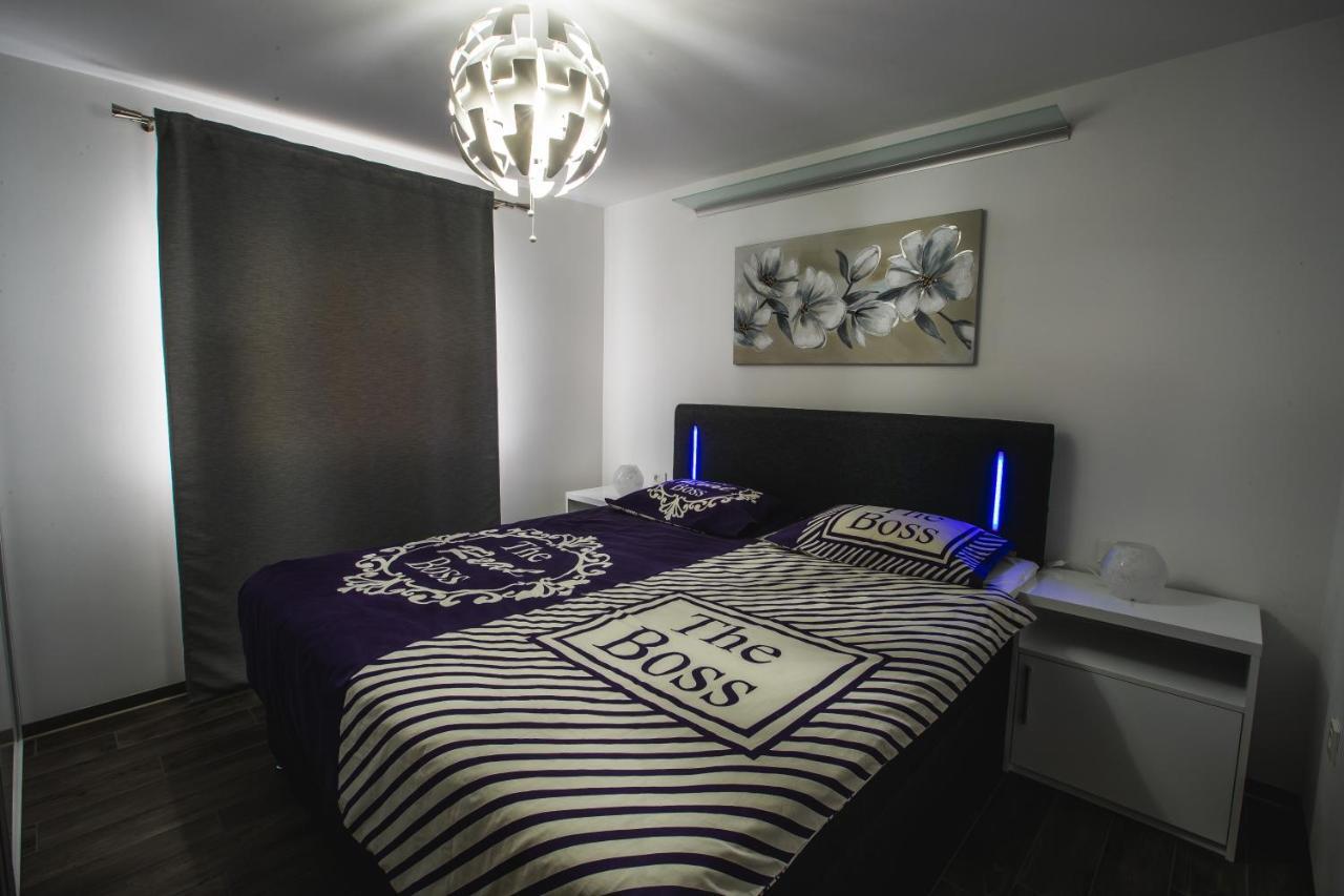Apartment Ma&Ja With Hot Tub เมทลิกา ภายนอก รูปภาพ